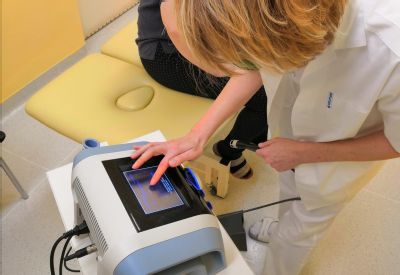 Rehabilitační oddělení Nemocnice AGEL Třinec-Podlesí využívá k léčbě špičkový laser 