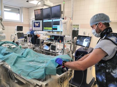 Nemocnice AGEL Třinec-Podlesí jako první v kraji nabízí pacientům se srdeční arytmií moderní léčbu katetrovou ablací pulsním polem